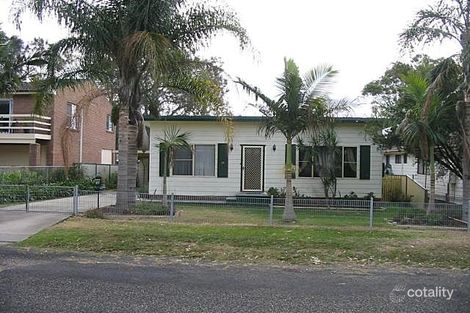 Property photo of 27 Yackerboom Avenue Buff Point NSW 2262