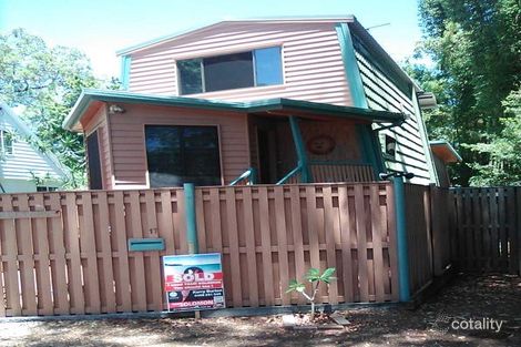 Property photo of 17 Ross Street Coochiemudlo Island QLD 4184