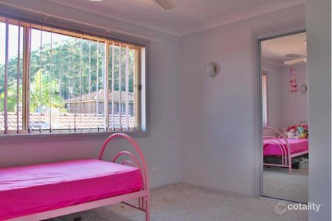 Property photo of 16 Michele Close Green Point NSW 2251