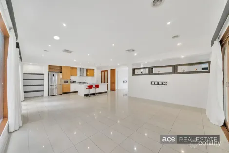 Property photo of 4 Zenith Avenue Williams Landing VIC 3027