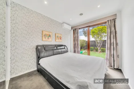 Property photo of 4 Zenith Avenue Williams Landing VIC 3027