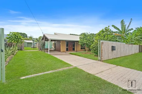 30 Shannon Dr, Woree, QLD 4868