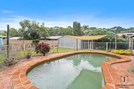 Property photo of 30 Shannon Drive Woree QLD 4868