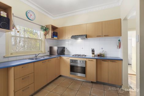 Property photo of 19 Greenbank Crescent Pascoe Vale South VIC 3044