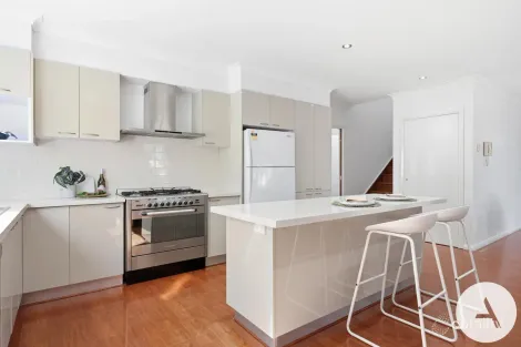 Property photo of 8 Oodgeroo Avenue Franklin ACT 2913