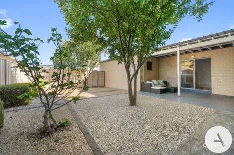 Property photo of 8 Oodgeroo Avenue Franklin ACT 2913