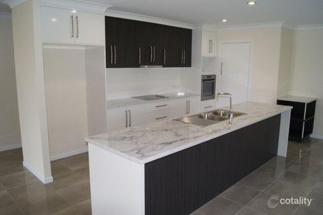 Property photo of 32 Bachelor Court Marian QLD 4753