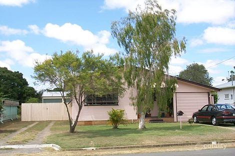 18 Lloyd St, Walkervale, QLD 4670