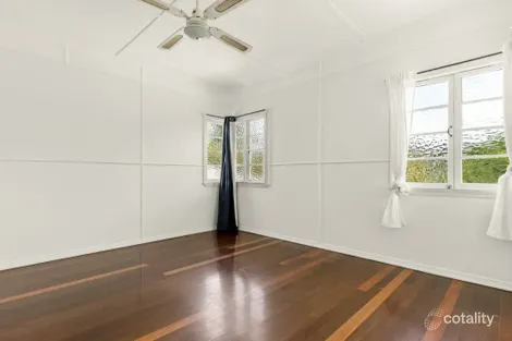 Property photo of 35 Iberia Crescent Darra QLD 4076
