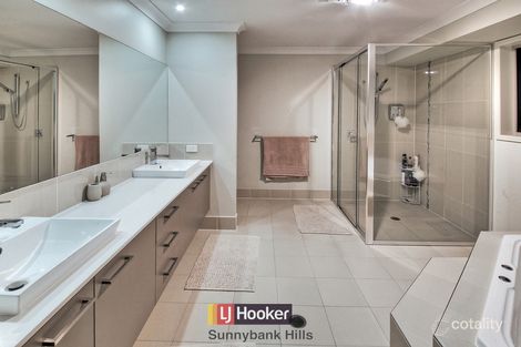 Property photo of 22 Willowleaf Close Stretton QLD 4116