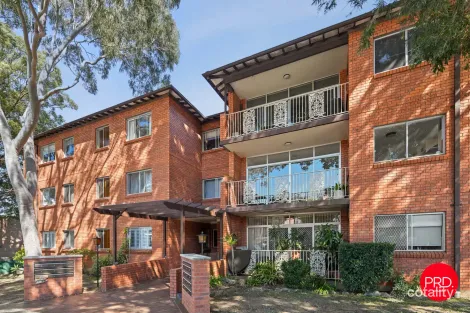 4/1 Buchanan St, Carlton, NSW 2218