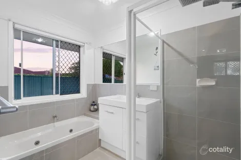 Property photo of 5 Heidi Court Ormeau QLD 4208