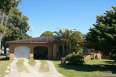 4 Dickens Ave, Ooralea, QLD 4740