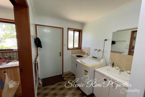 Property photo of 17 Harm Street Dugandan QLD 4310