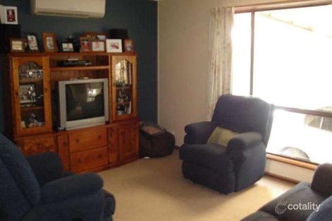 139 Jamouneau St, Warracknabeal, VIC 3393