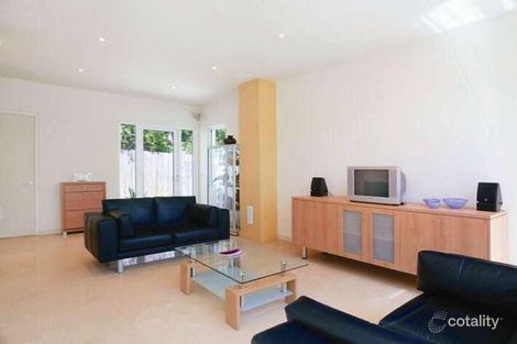 Property photo of 2/2 Thomas Street Kew VIC 3101