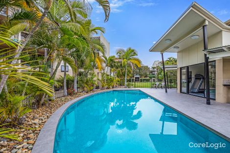 Property photo of 56/55 Harries Road Coorparoo QLD 4151