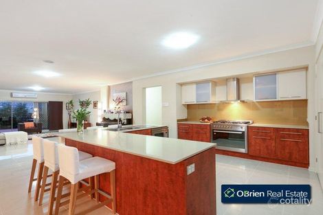 Property photo of 11 Manorwood Way Berwick VIC 3806