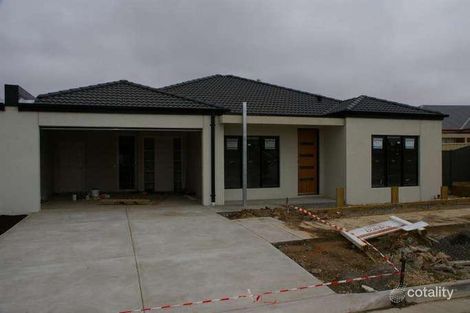 2/5 Vickers St, Sebastopol, VIC 3356