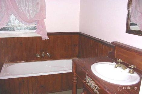 Property photo of 29-31 Cooee Crescent Macleay Island QLD 4184