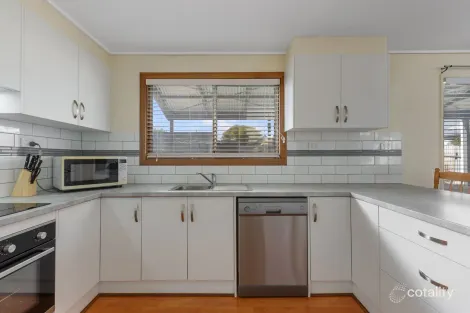 Property photo of 2 Tilbrook Avenue Minlaton SA 5575