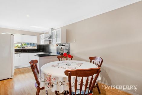 Property photo of 14 Somerville Close Budgewoi NSW 2262
