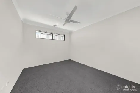 Property photo of 4 Riverhill Crest Dawesville WA 6211