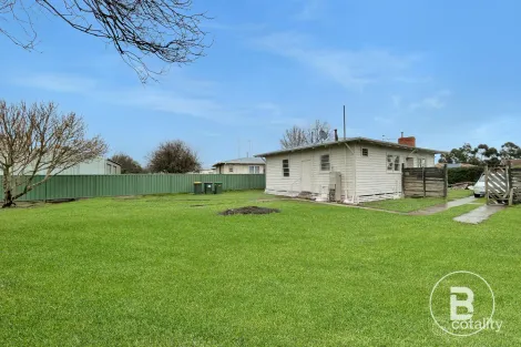 Property photo of 20 Violet Grove Wendouree VIC 3355