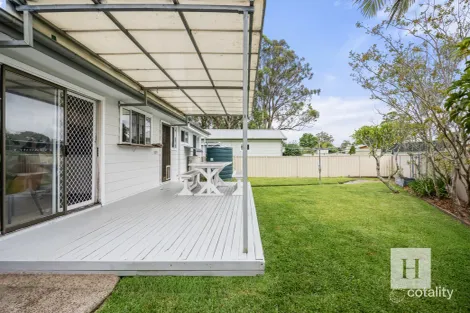 Property photo of 26 Warwick Avenue Mannering Park NSW 2259