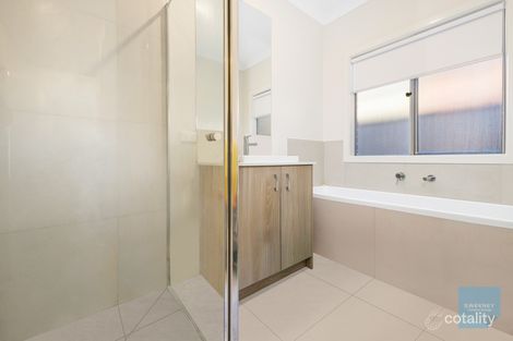 Property photo of 32 Jean Street Point Cook VIC 3030