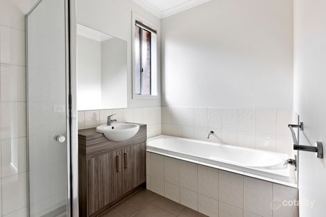 Property photo of 17 Bronte Crescent Doreen VIC 3754