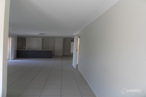 Property photo of 1/32 Ogg Road Murrumba Downs QLD 4503