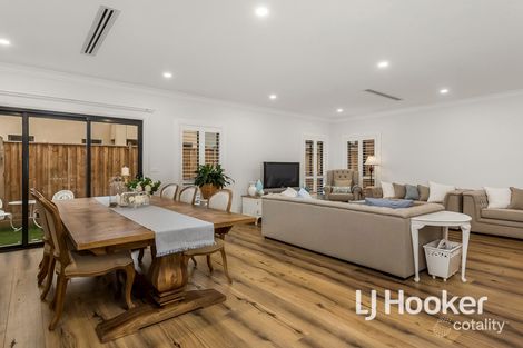 Property photo of 16 Combine Drive Truganina VIC 3029