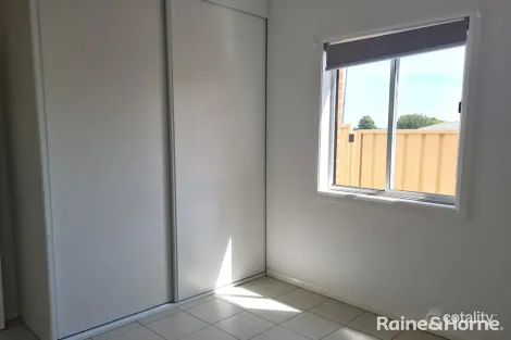 Property photo of 26 Pickett Avenue Minto NSW 2566