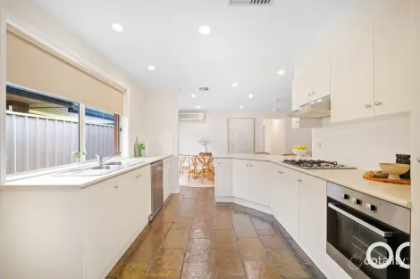 Property photo of 9 Verdeilho Circuit Old Reynella SA 5161