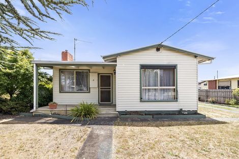 6 Churchill Sq, Colac, VIC 3250