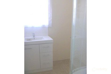Property photo of 38 Kanooka Grove Doveton VIC 3177