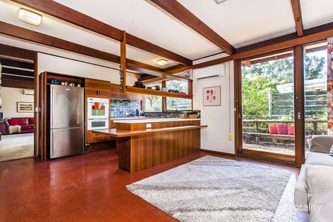 Property photo of 15 Summit Crescent Ringwood North VIC 3134