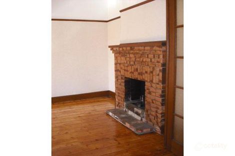 Property photo of 142 Thomas Street Hampton VIC 3188