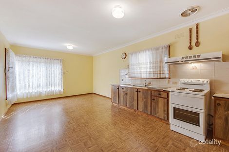 Property photo of 72 Levenia Street St Albans VIC 3021