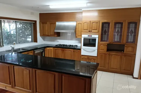 Property photo of 2 Palm Beach Crescent Mount Waverley VIC 3149