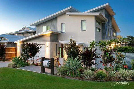 Property photo of 42 Feathertail Place Gumdale QLD 4154