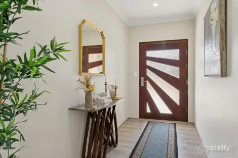 Property photo of 2 Spotless Close Canning Vale WA 6155