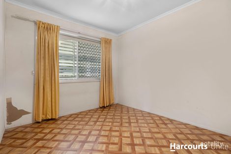Property photo of 7 Abelia Crescent Kippa-Ring QLD 4021