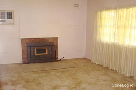 Property photo of 11 Fifth Avenue North Narromine NSW 2821