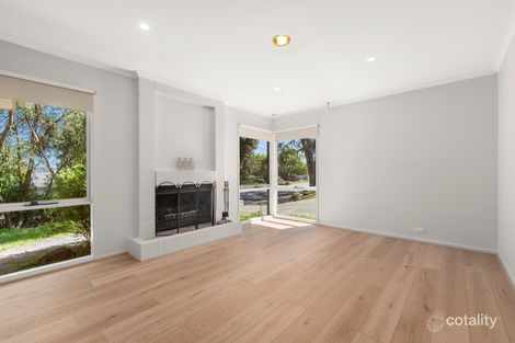 Property photo of 28 Narr-Maen Drive Croydon Hills VIC 3136