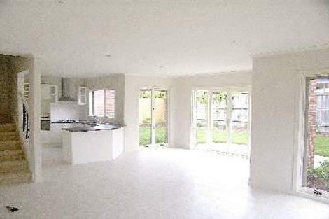 Property photo of 32 Jade Circuit Burwood East VIC 3151