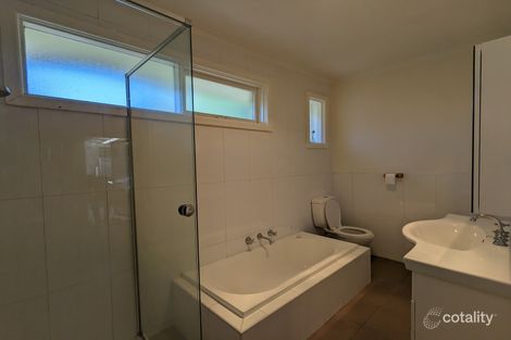 Property photo of 2 Inglewood Avenue Forest Hill VIC 3131