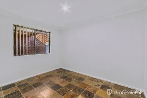 Property photo of 7 Dealy Close Cannington WA 6107