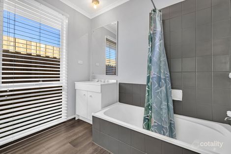 Property photo of 8 James Austin Place Hoppers Crossing VIC 3029